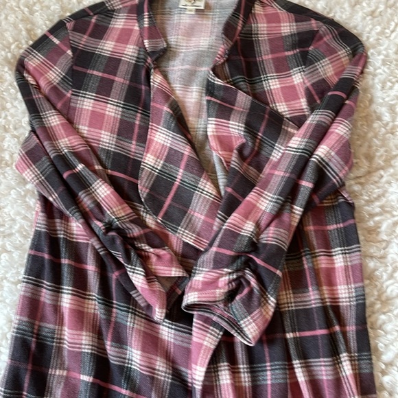 Bundle 2 Listings for $15😀Cute Plaid Shirt - Picture 6 of 10